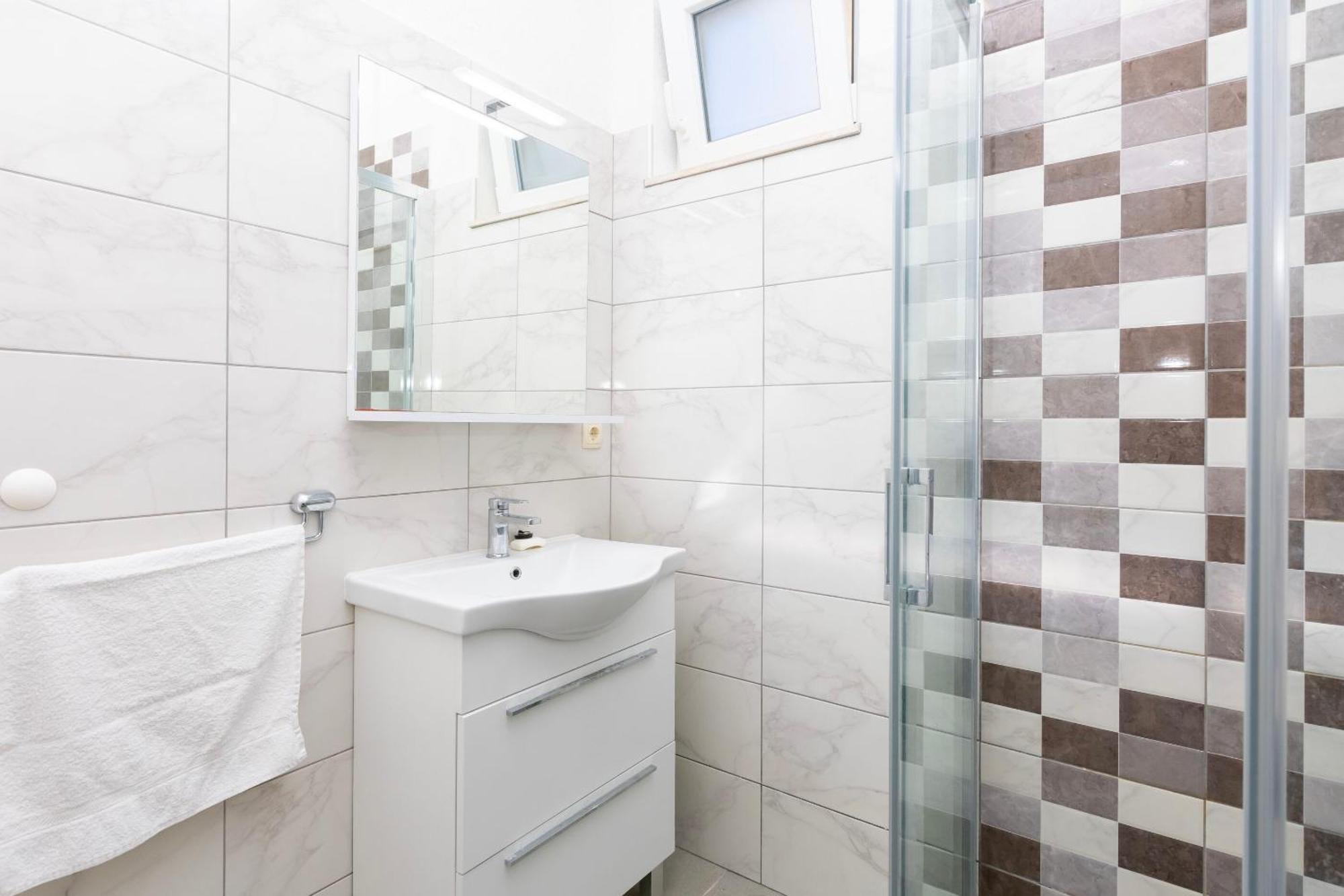 Apartments Ivo - Sea View; Pisak Esterno foto