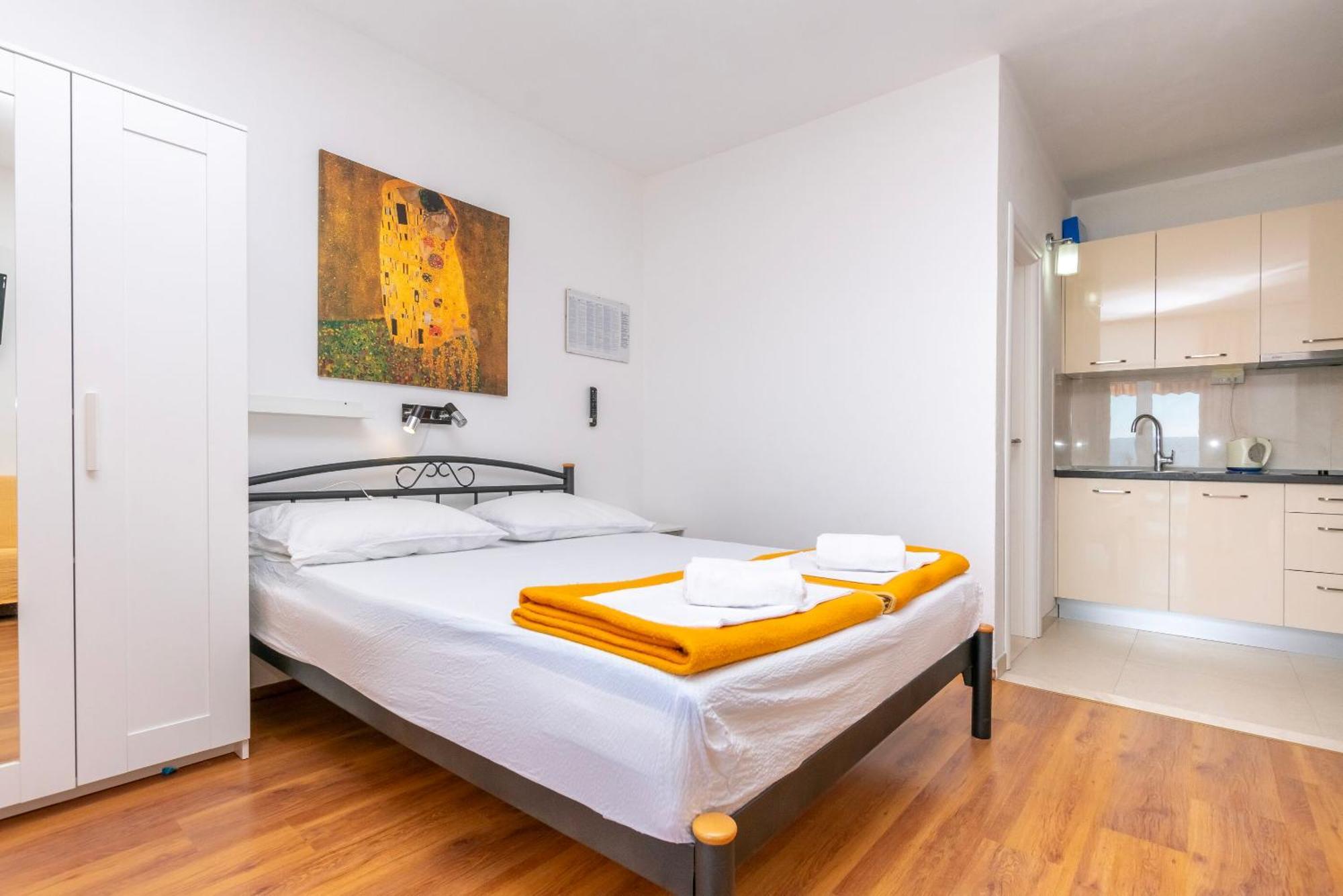 Apartments Ivo - Sea View; Pisak Esterno foto