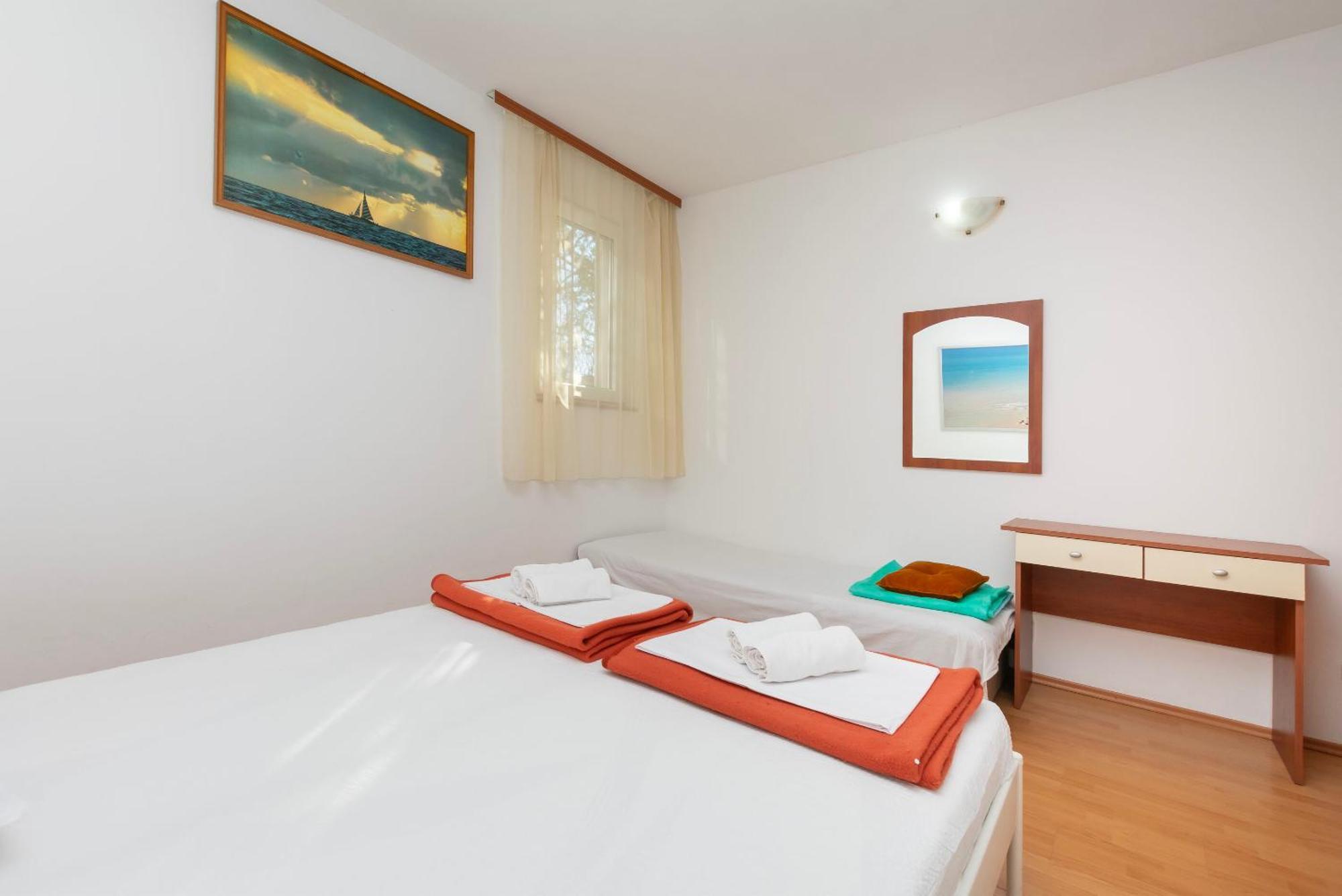 Apartments Ivo - Sea View; Pisak Esterno foto